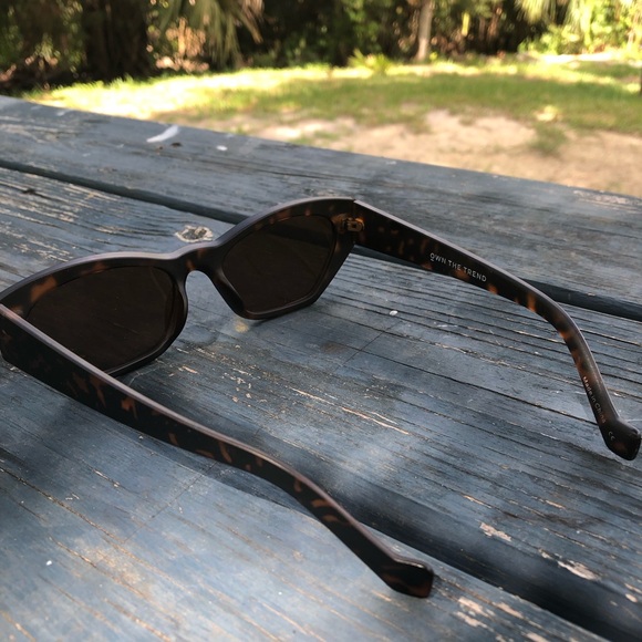 Own The Trend | Sunglasses - Picture 6 of 10